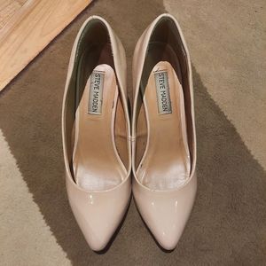 Steve Madden Nude Pump